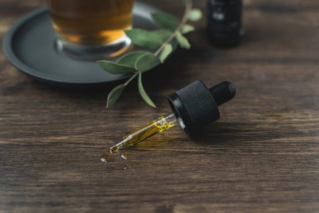 How to Make Cannabis Oil From Scratch