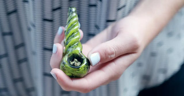 How To Clean A Weed Pipe